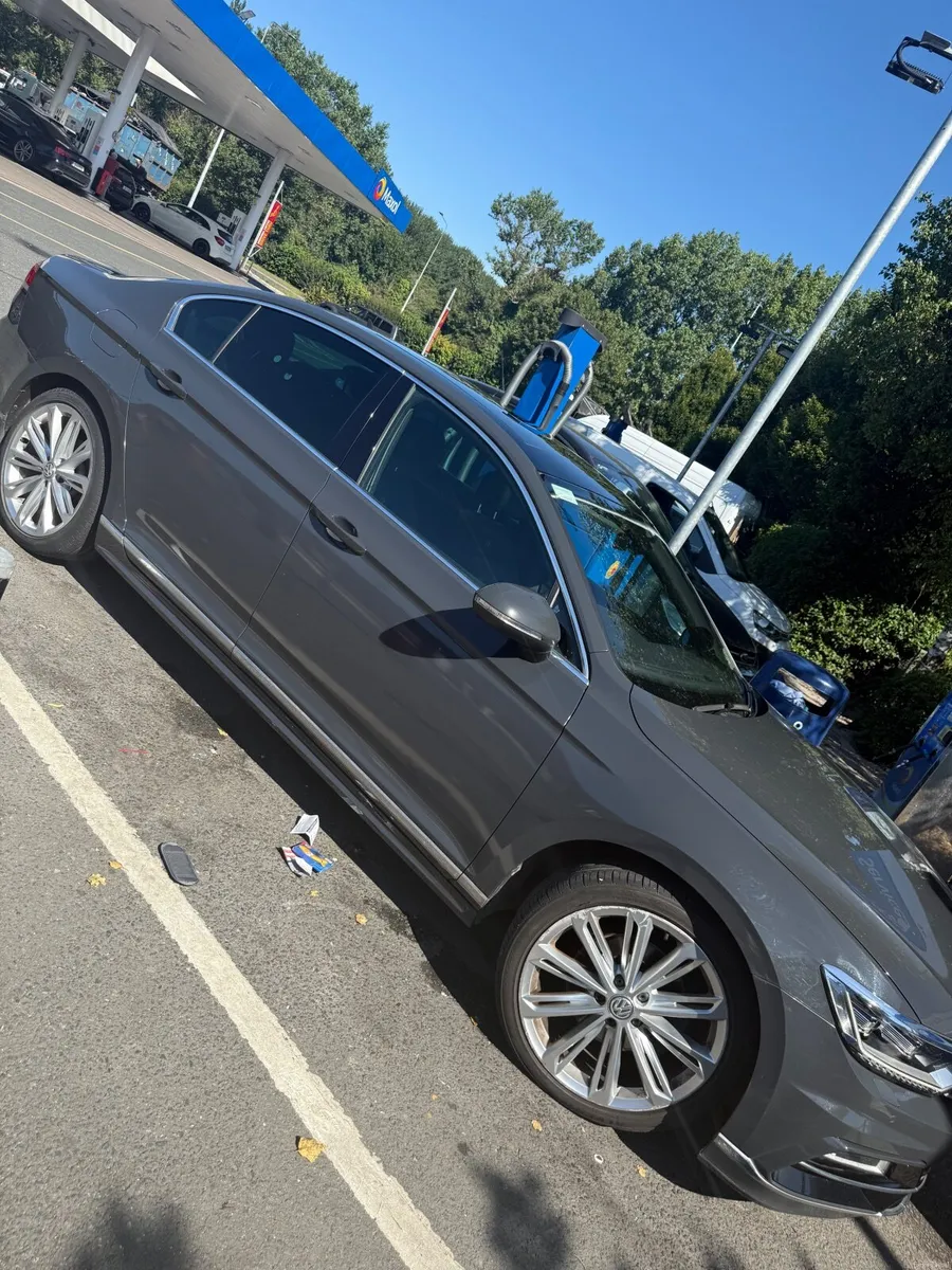 Volkswagen Passat 2018 - Image 1