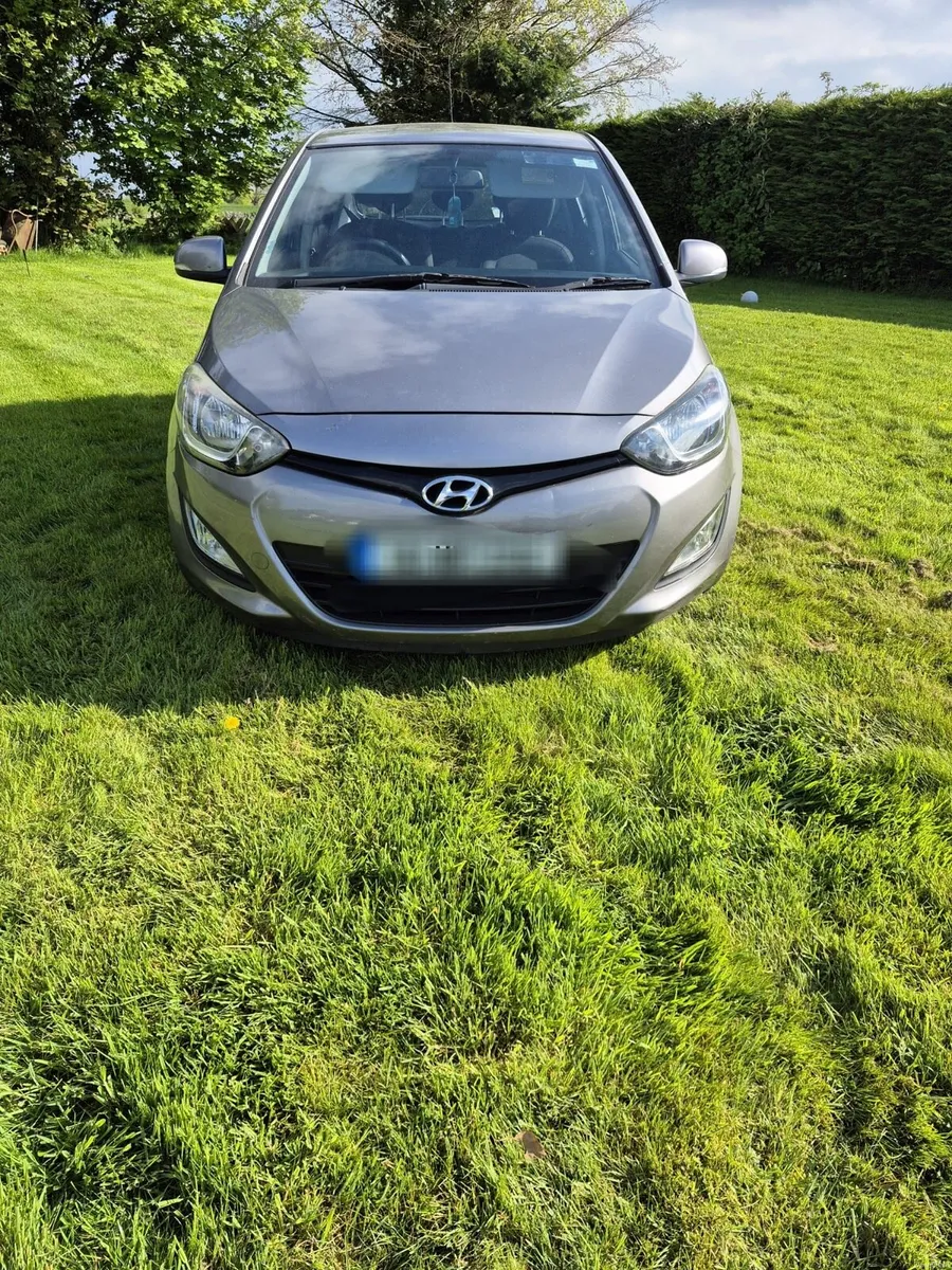 Hyundai i20 - Image 2