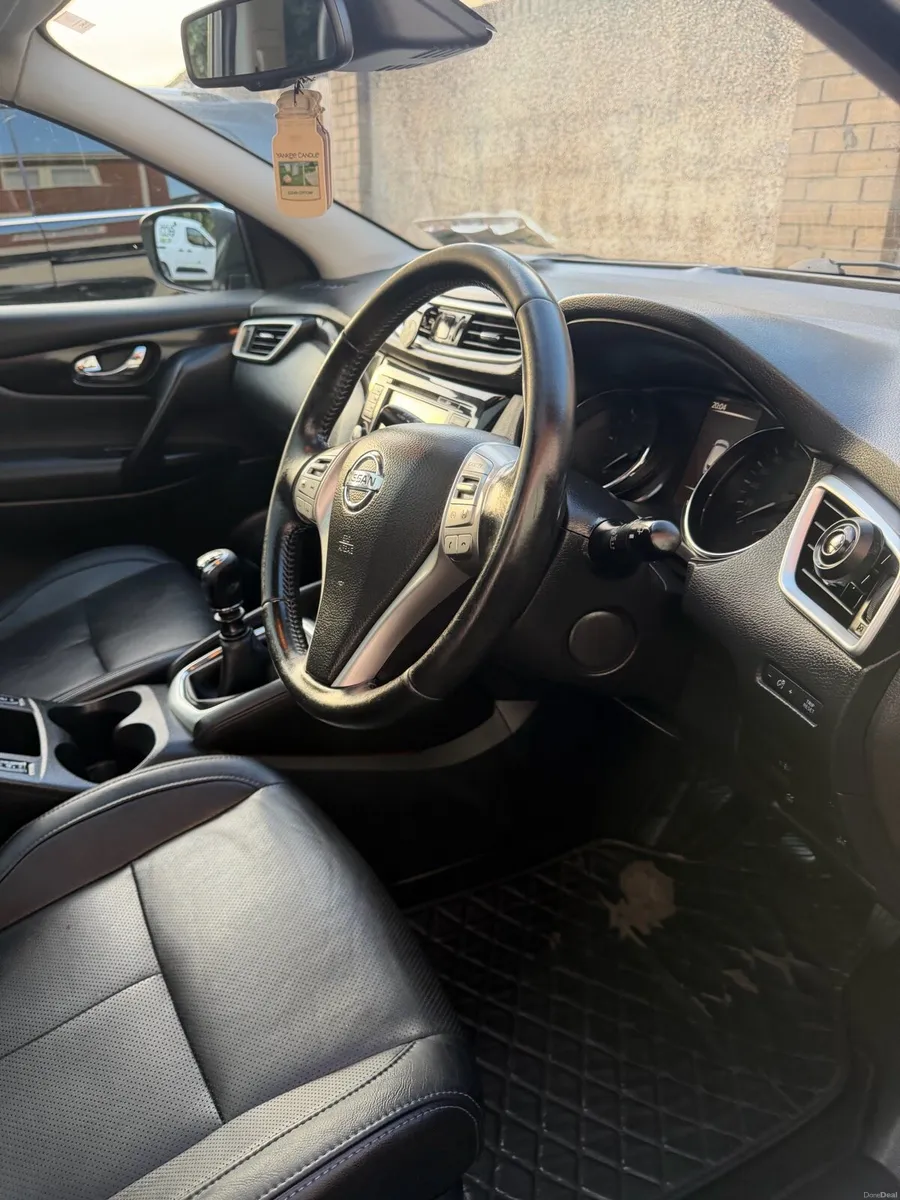Nissan Qashqai 2017 Low Mileage - Image 4