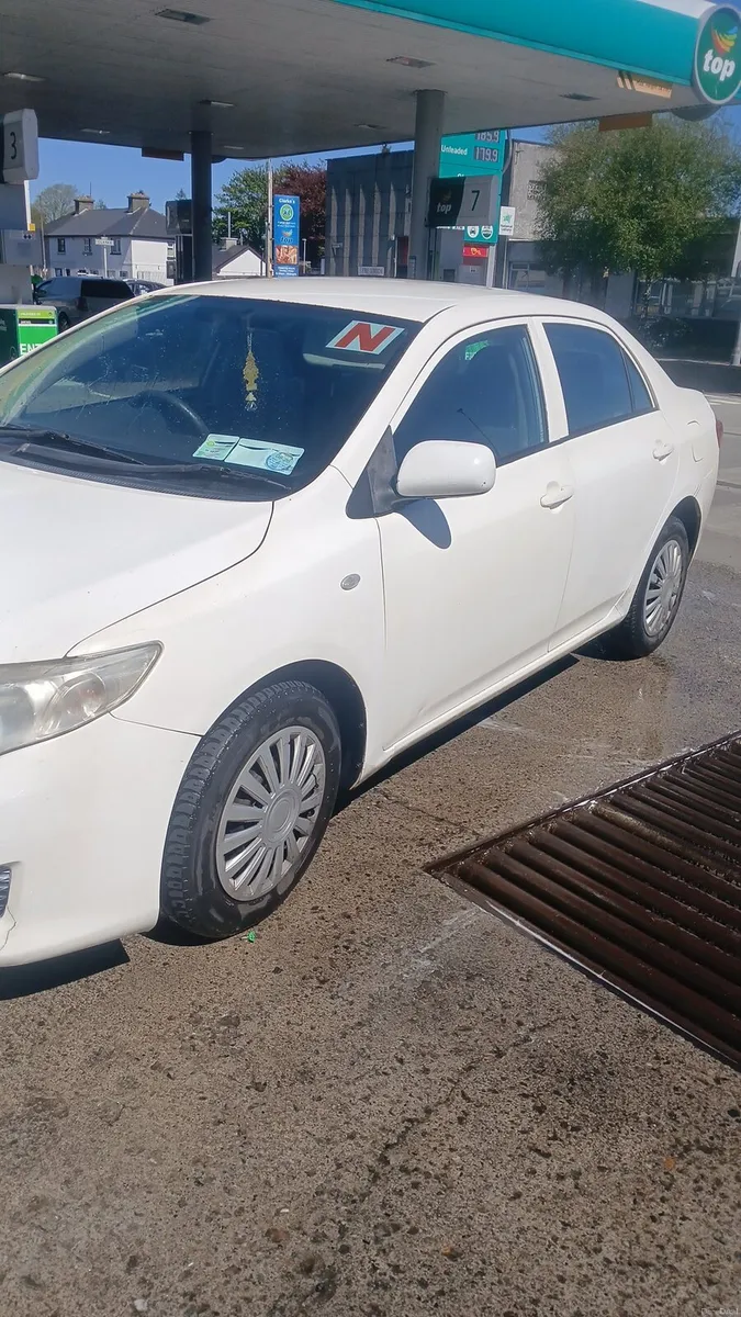 2010 toyota corolla 1.4 diesel nct until October26 - Image 4