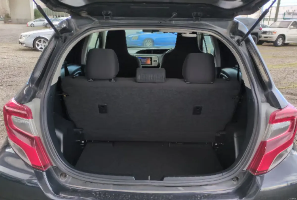 2015 Toyota Vitz/Yaris F, 1.0 Petrol, Automatic - Image 6