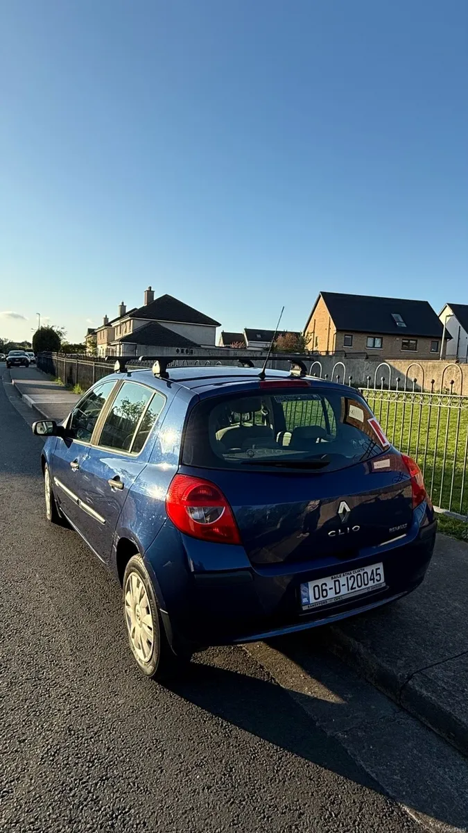 RENAULT CLIO 2006 LOW MILAGE - Image 2