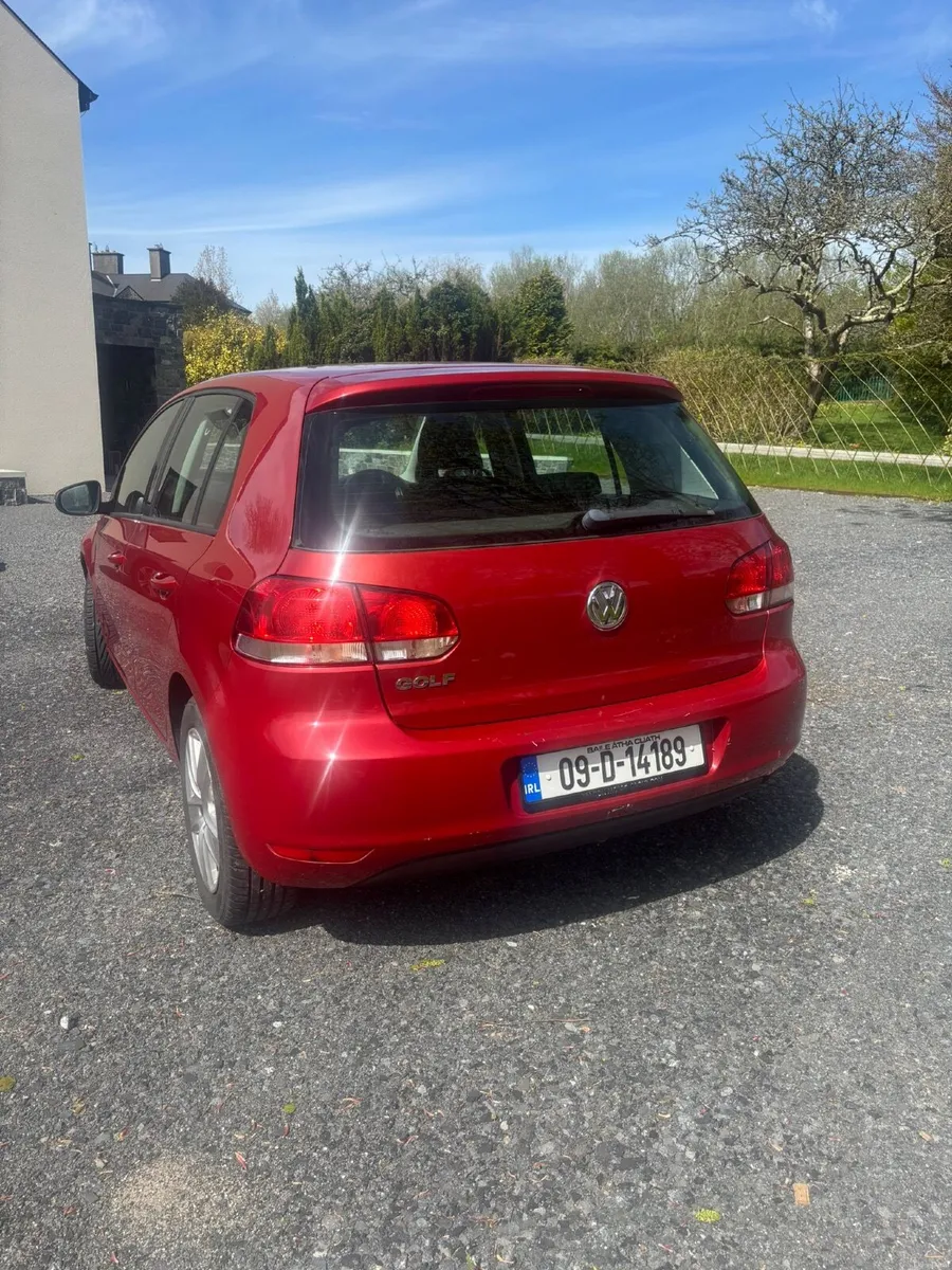 Volkswagen Golf 2009 - Image 2