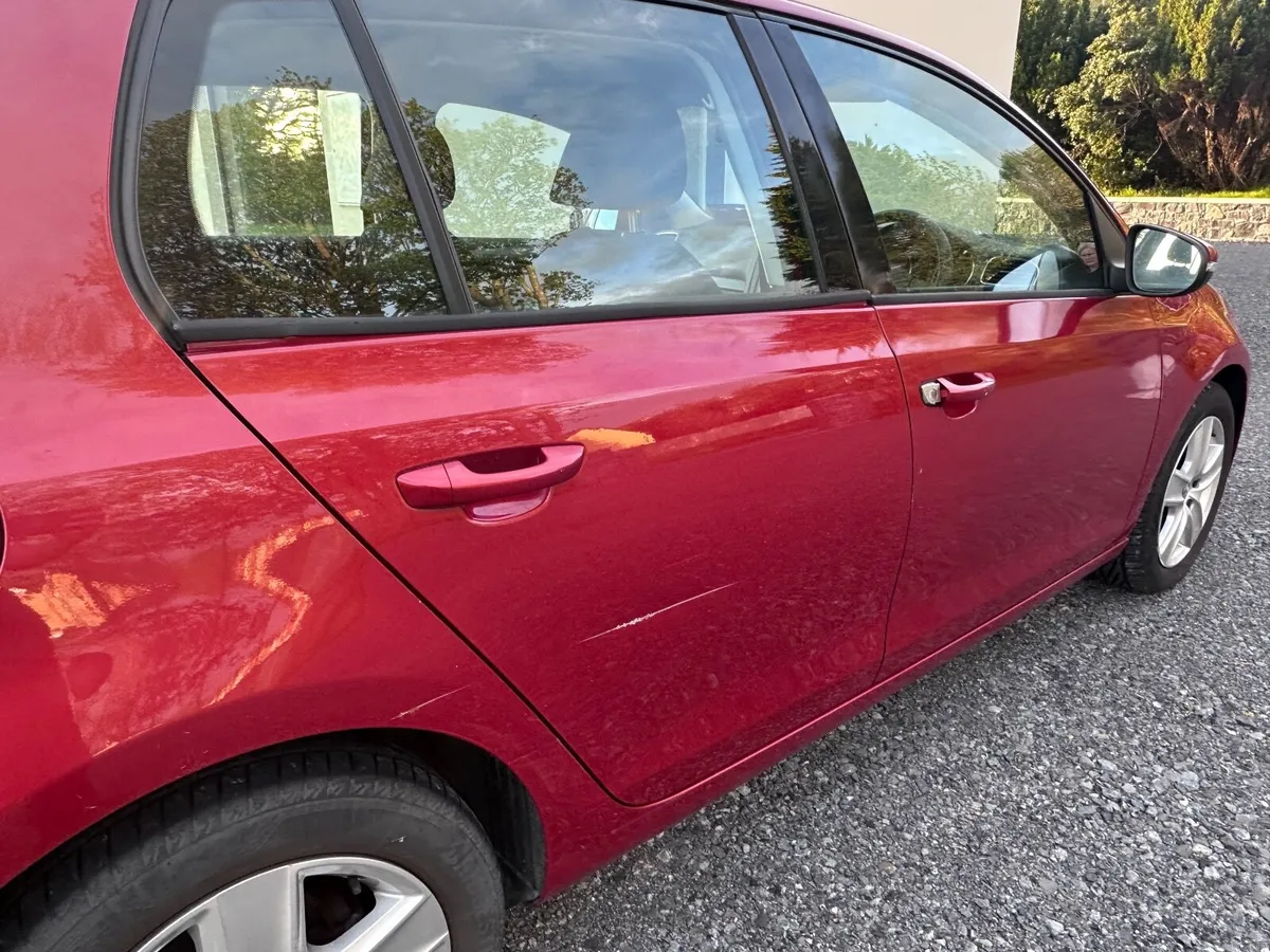 Volkswagen Golf 2009 - Image 4