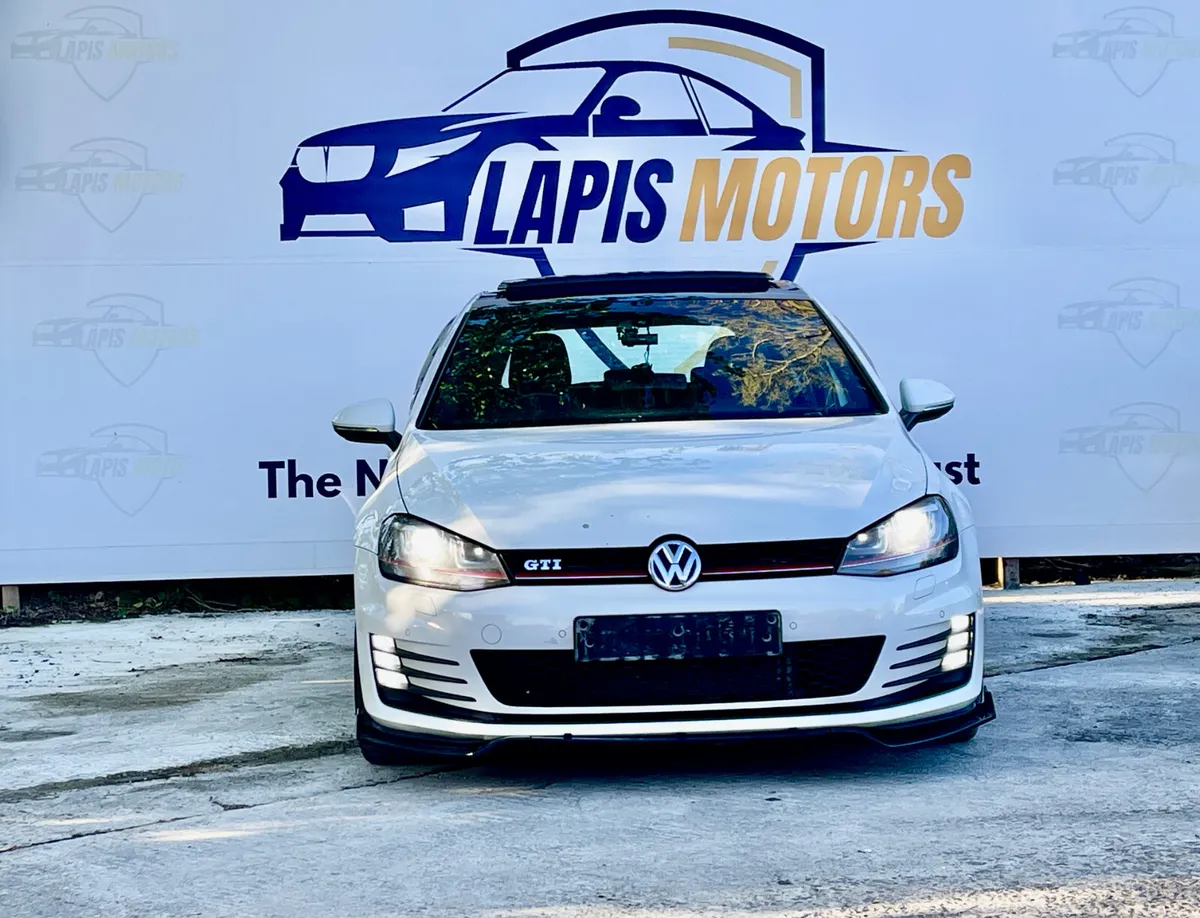 VW Golf 2.0 GTI  Automatic panoramic Roof - Image 3