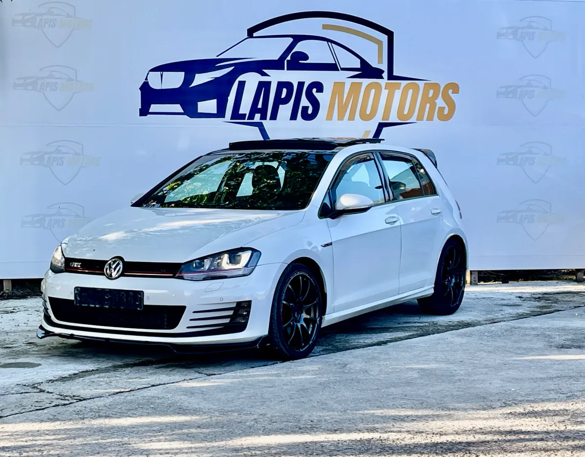 VW Golf 2.0 GTI  Automatic panoramic Roof - Image 2