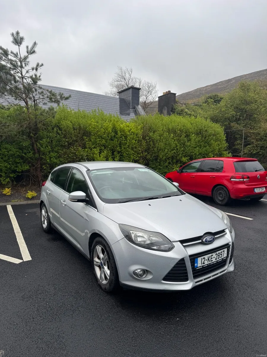 Ford Focus 2012 - Image 2