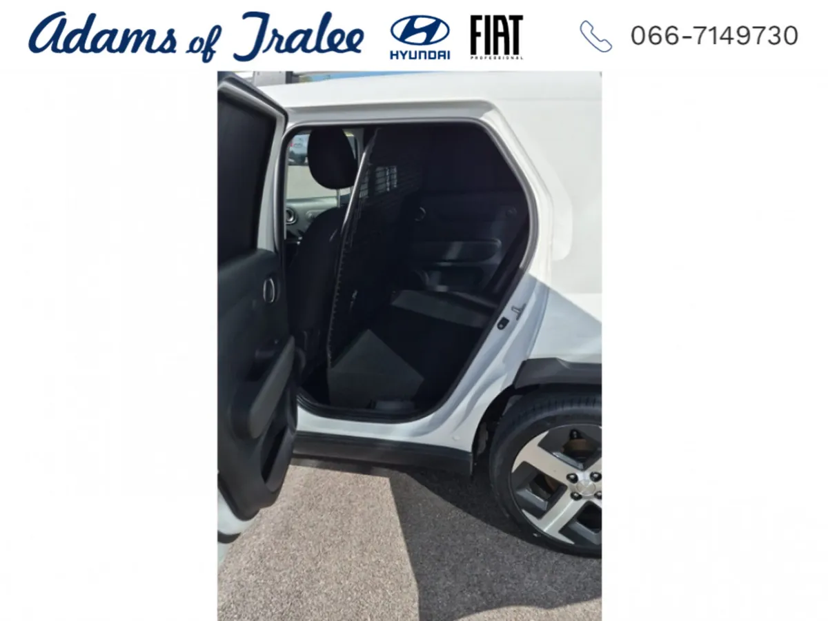 Hyundai INSTER Inster Pro Edition ELEGANCE 49KWH 5 - Image 5
