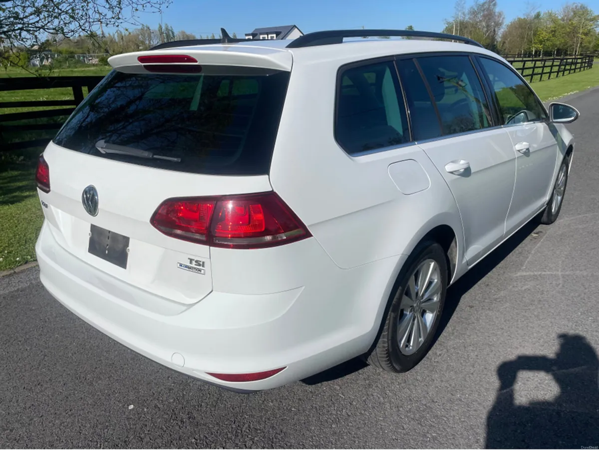 Volkswagen Golf Comfort line estate - Image 4