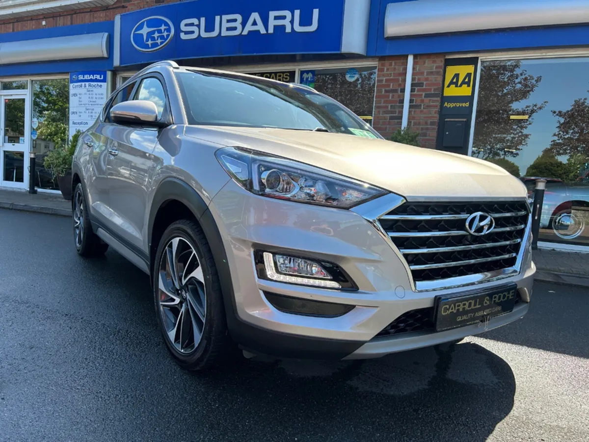 Hyundai Tucson Tucson Executive in Platinum + Char - Image 3
