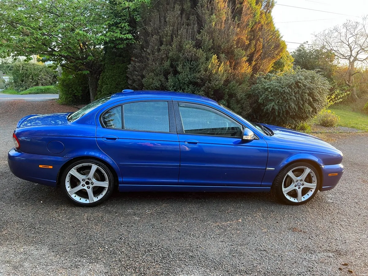 Jaguar X Type 2009 2.2d manual - Image 2