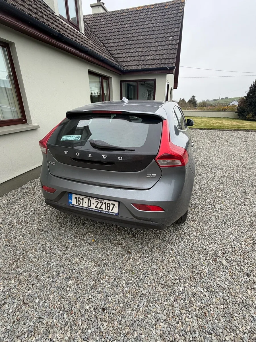 Volvo V40 2016 - Image 4