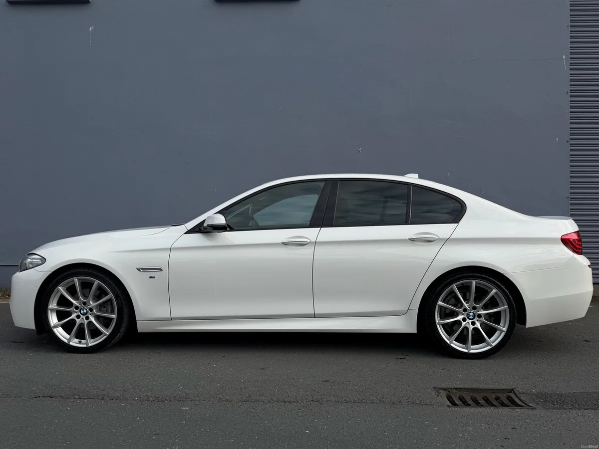 2015 BMW 5 SERIES F10 520D M-Sport LOW KMS - Image 3
