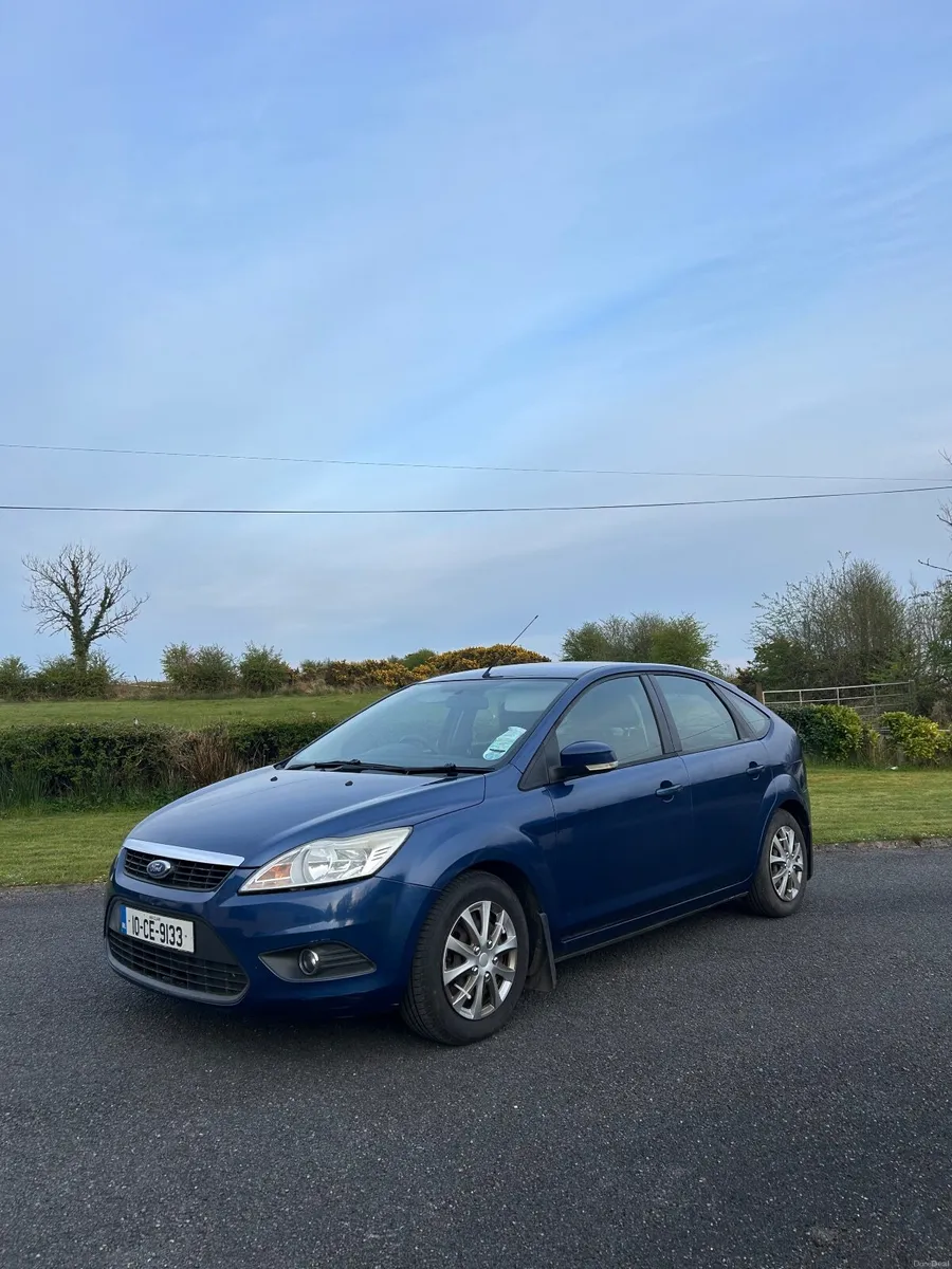 Ford Focus 2010 - Image 1