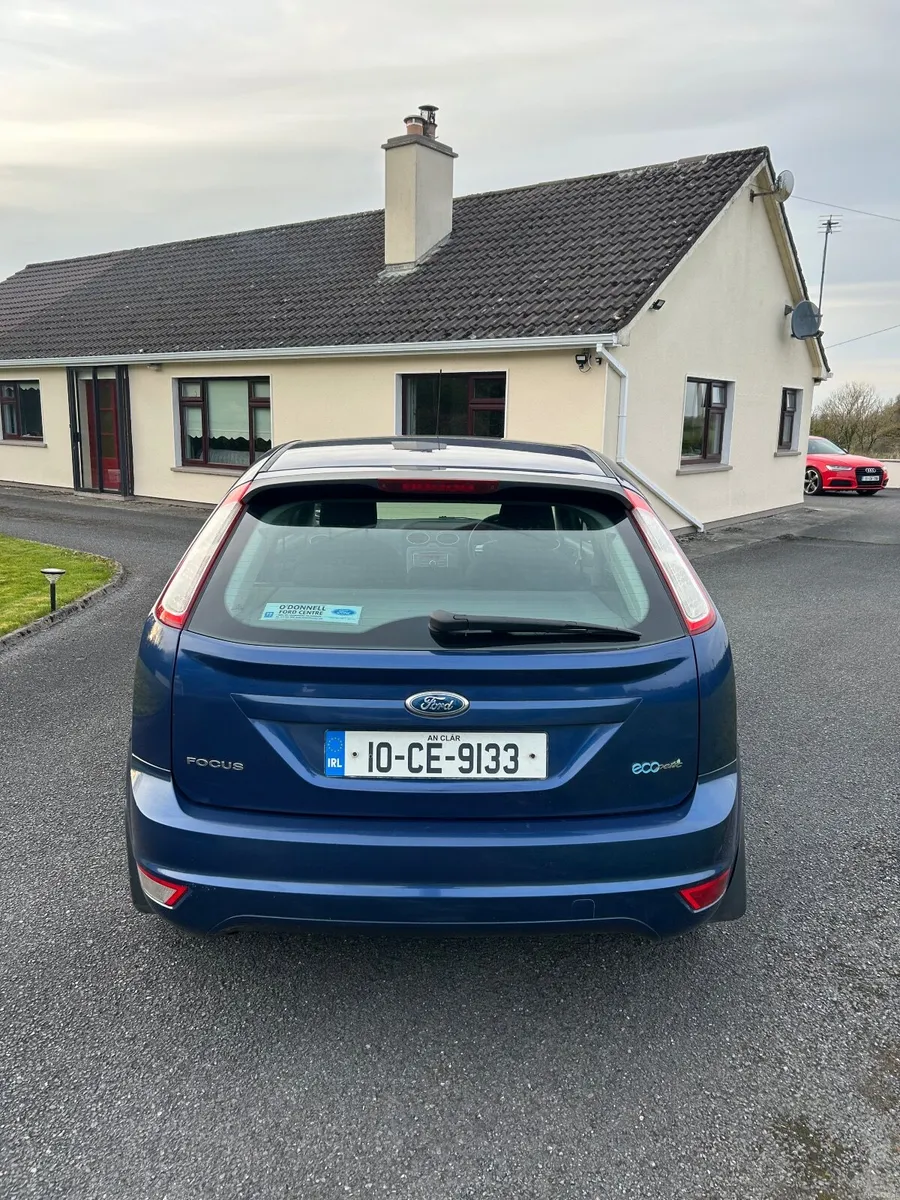 Ford Focus 2010 - Image 3