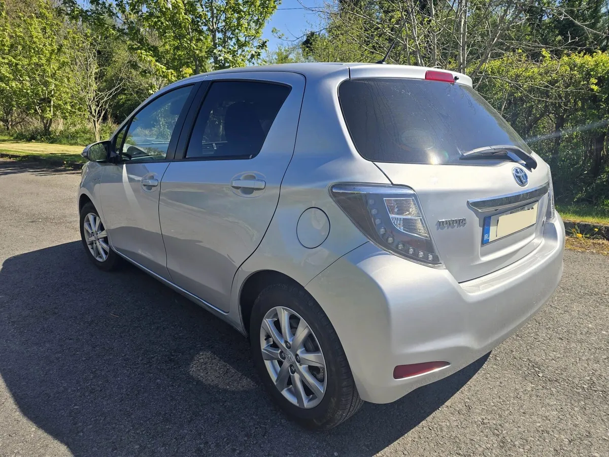 2013 Toyota Yaris - Image 4