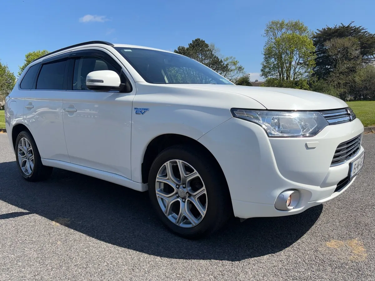 152 Mitsubishi Outlander Nct 09/26 - Image 2