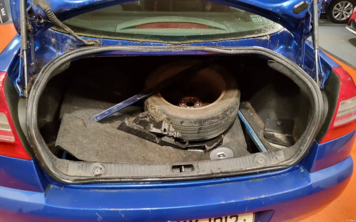 Renault Megane 2008 - Image 4