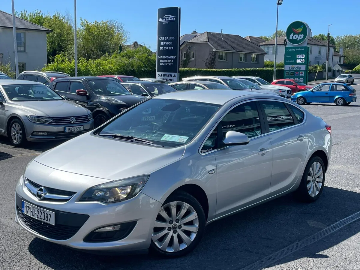 Opel Astra 2017 1.4 petrol - Image 2