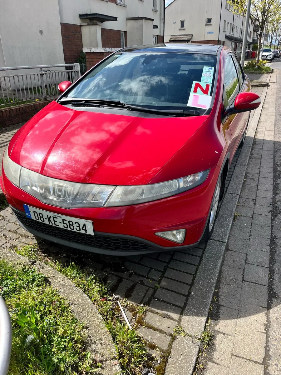 Honda civic - Image 1