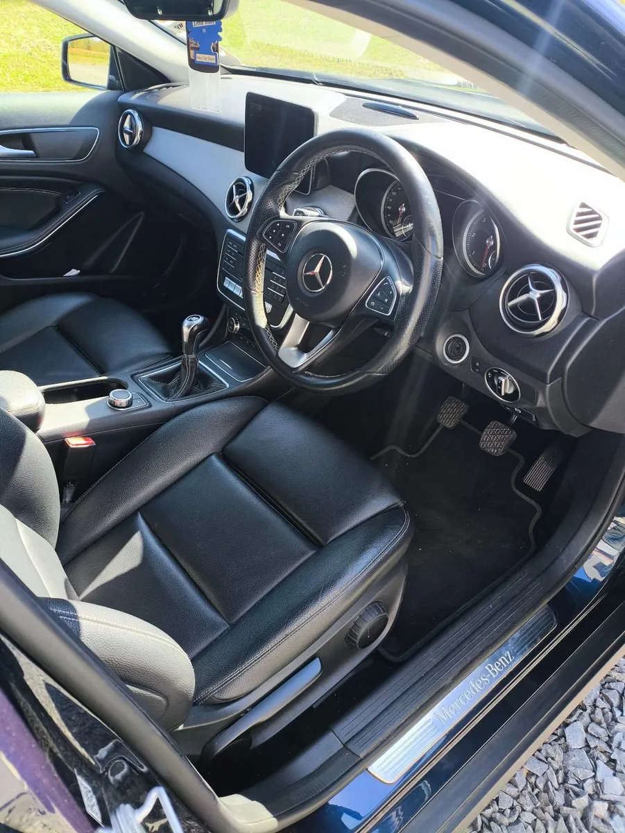 Mercedes-Benz GLA 2017 - Image 3