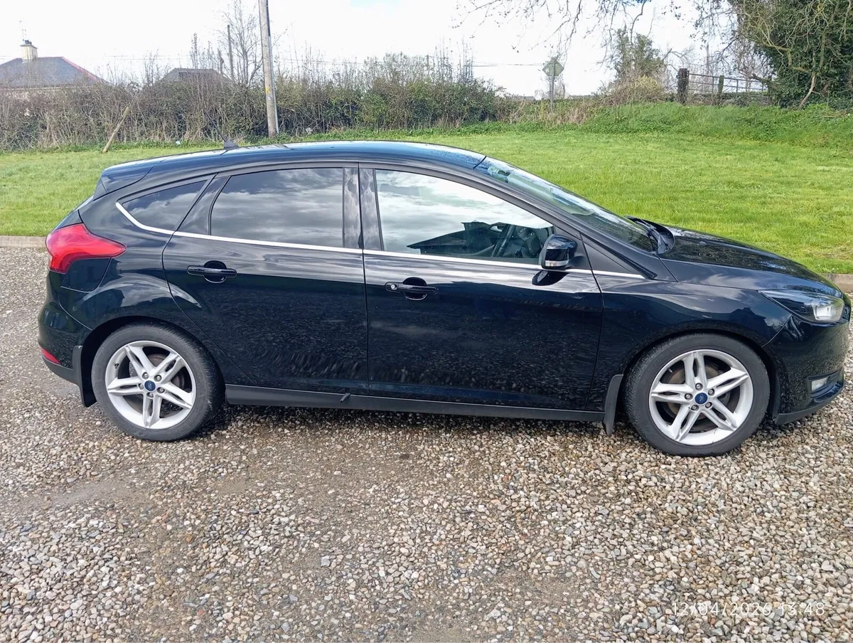 Ford Focus 1.5 TDCI Zetec - Image 3