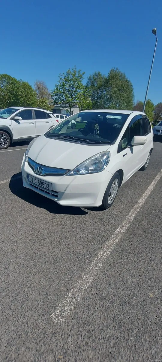 Honda Fit 2012 - Image 2