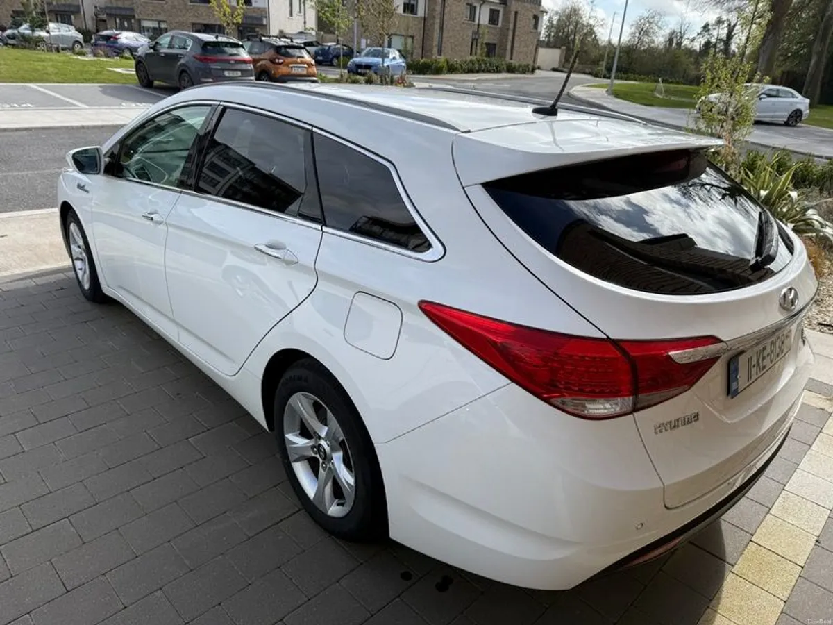 2011 Hyundai i40 - Image 4