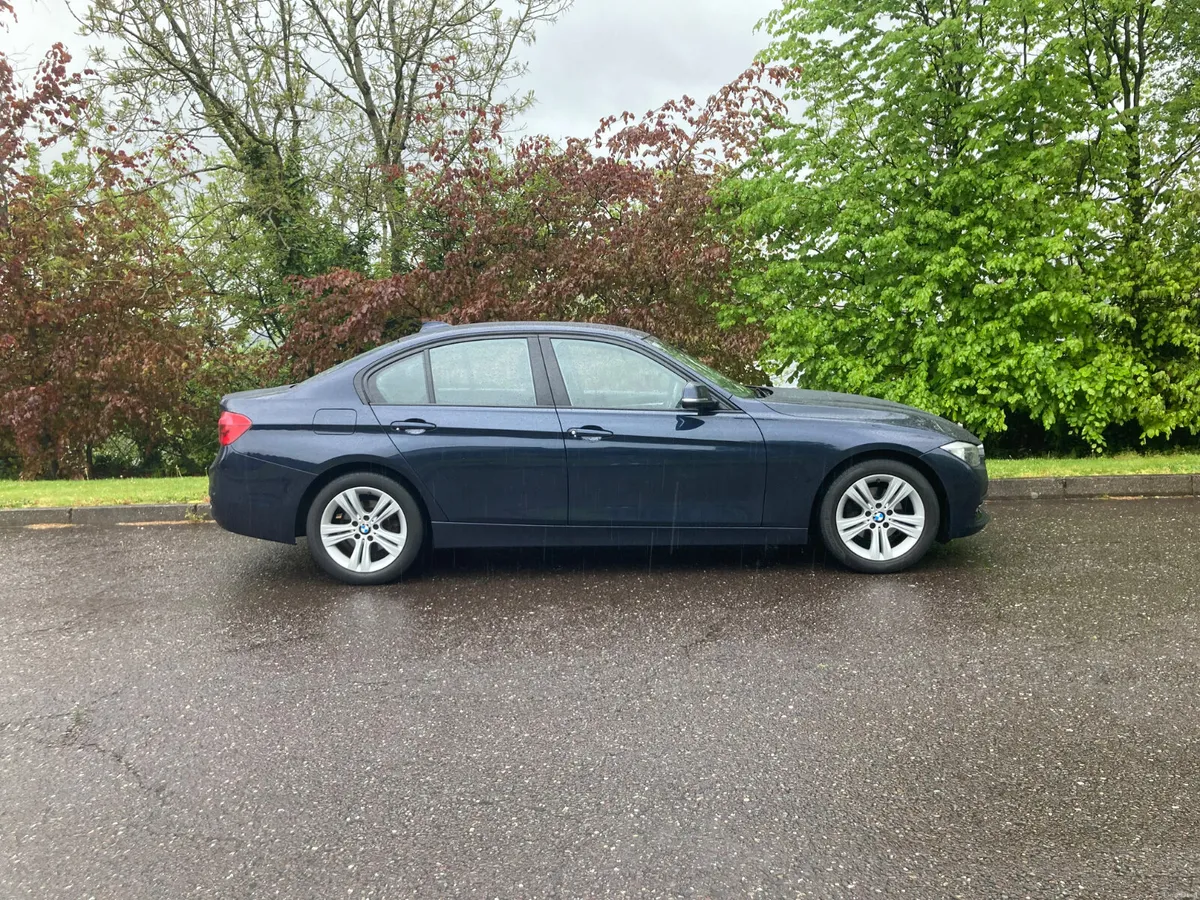2016 BMW 318i Sport Petrol Manual Saloon - Image 2