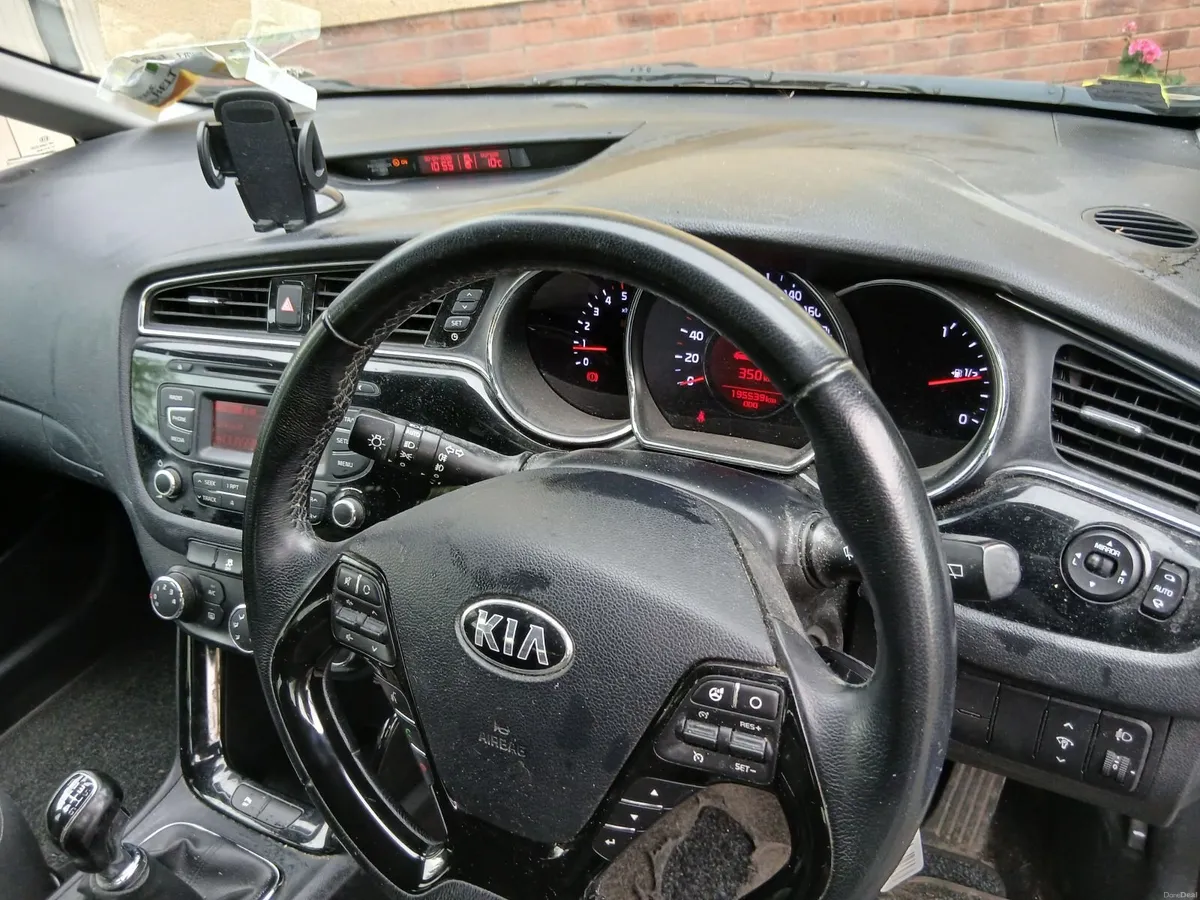 Kia Ceed 2017 - Image 4