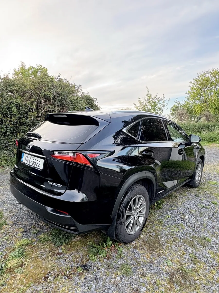 Lexus NX300h 171 Hybrid Automatic - Image 4