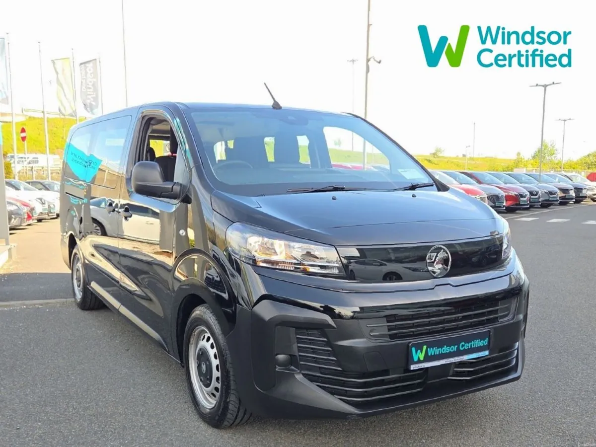 Vauxhall Vivaro LIFE Combi EV 9 SEATER - Image 1