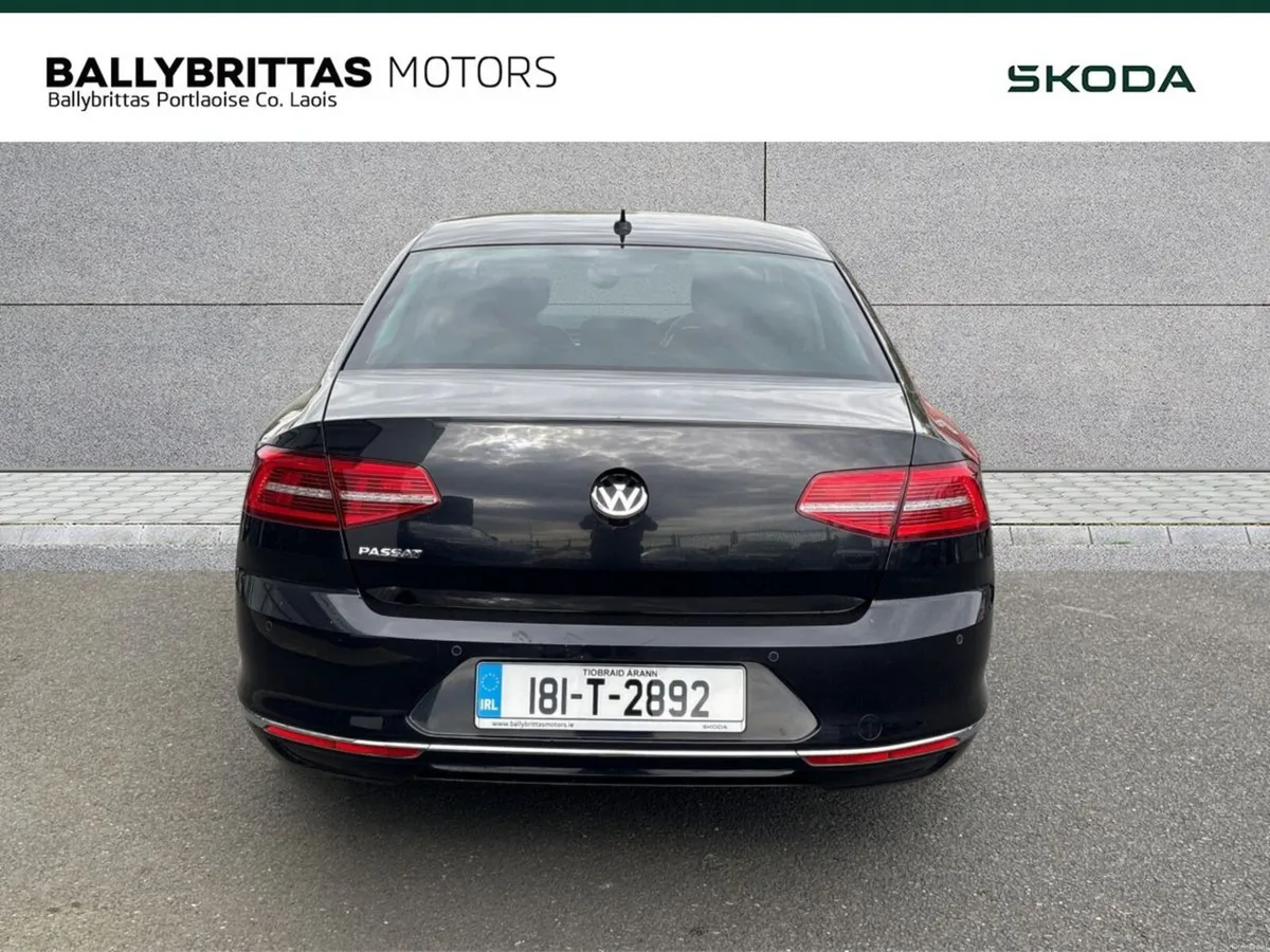 Volkswagen Passat 1.6 TDI 120HP Highline - Image 4