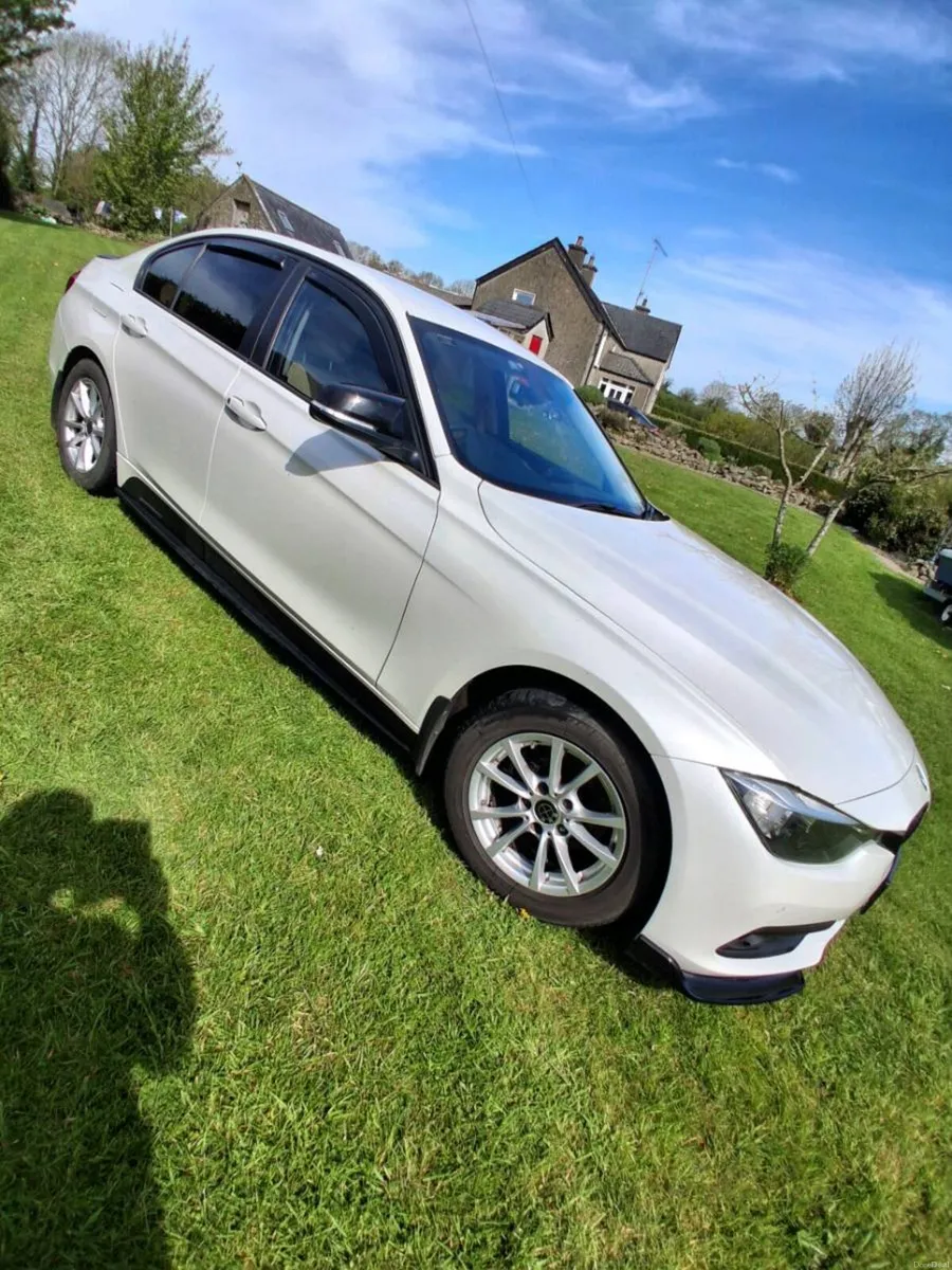 BMW 320D - Image 1