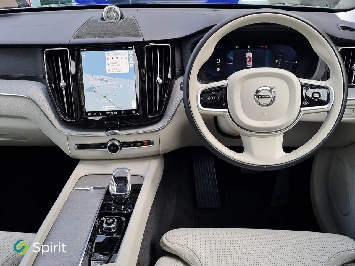 Volvo XC60 Ultra Black T8 Phev Sun Roof - Image 4