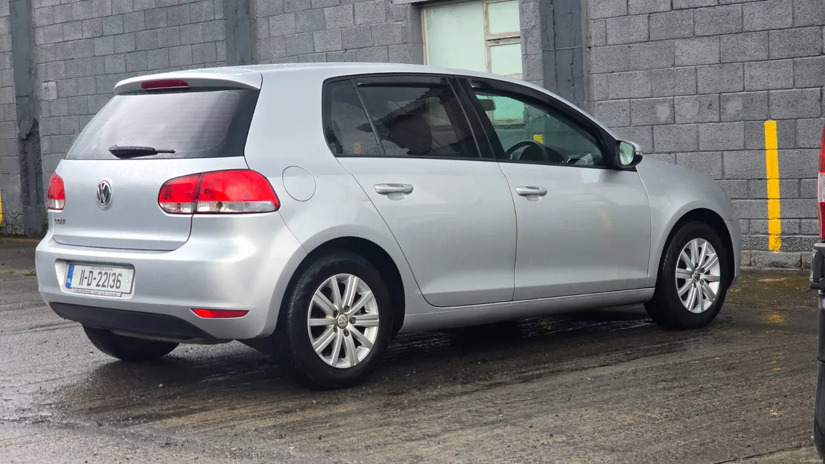 2011 Volkswagen Golf 1.2 TSI 85BHP Comfortline - Image 3