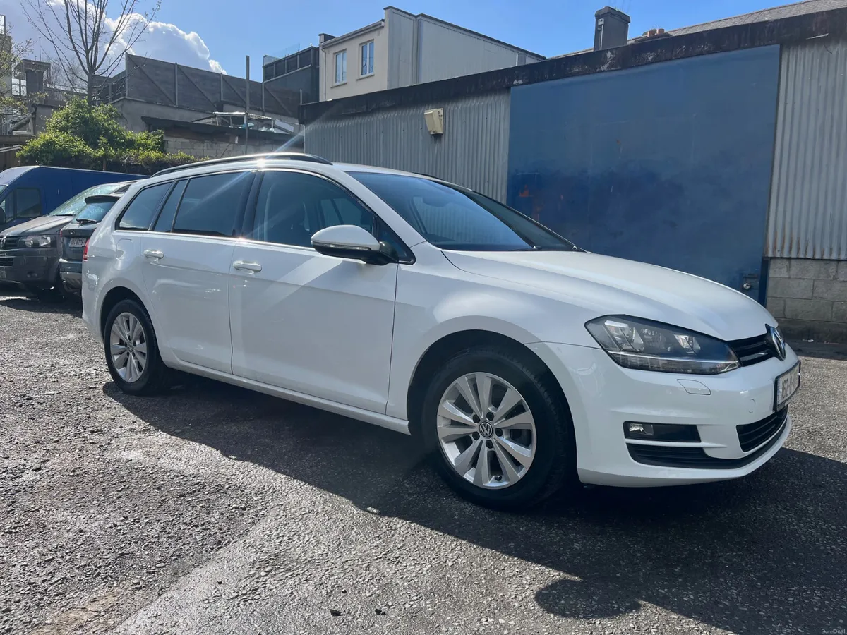 Volkswagen Golf 2016 ESTATE AUTOMATIC - Image 1