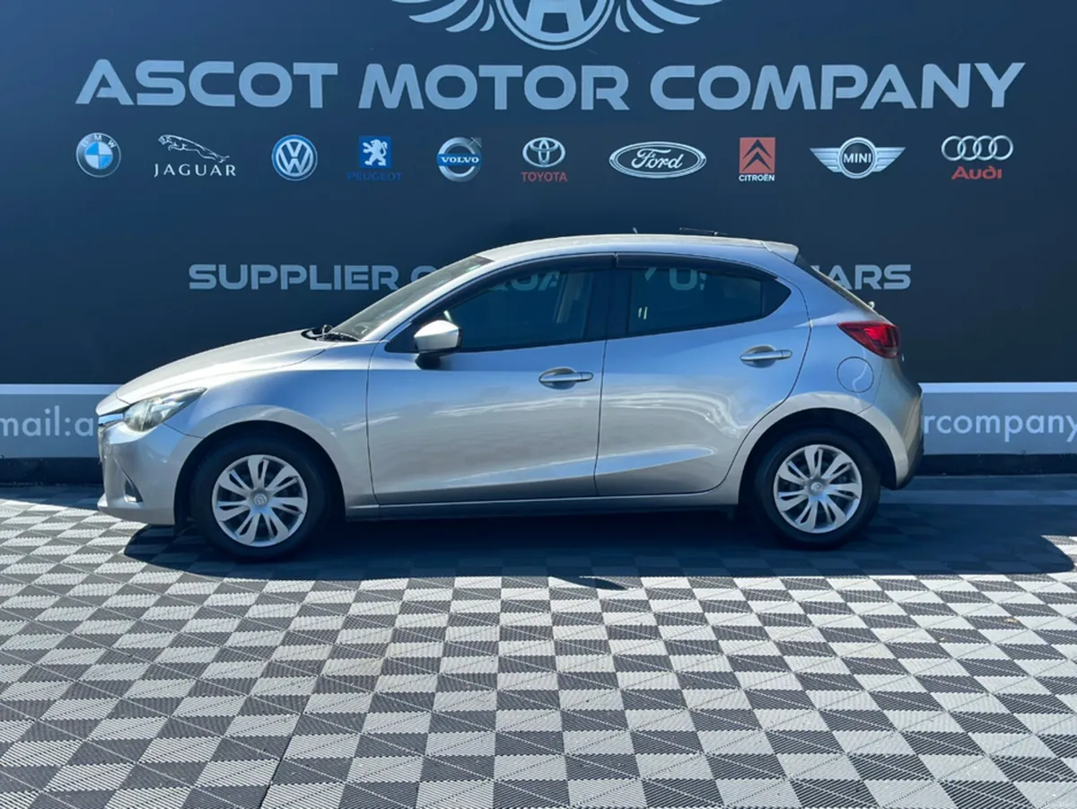 Mazda Demio Auto - Image 5