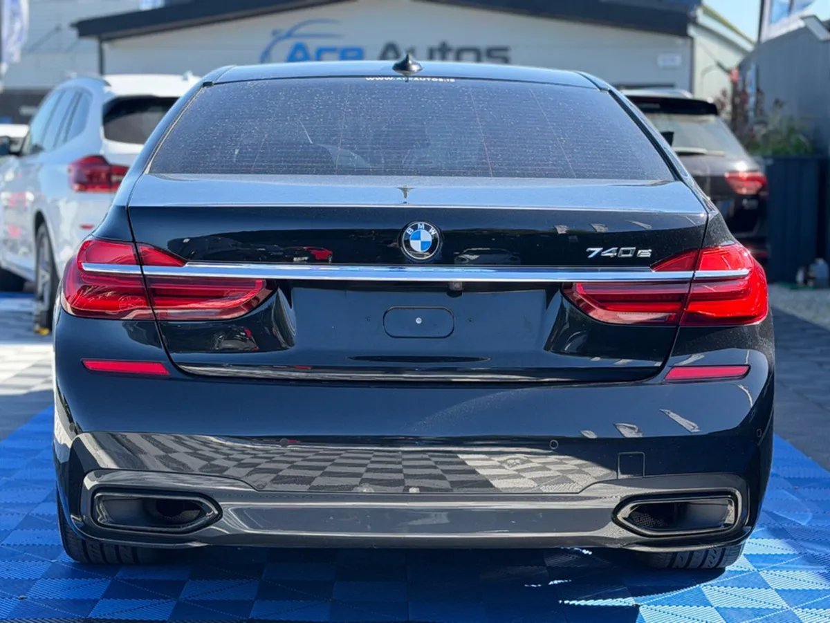 BMW 7-Series 740E M-SPORT PREMIUM - 2.0L PETROL HY - Image 4