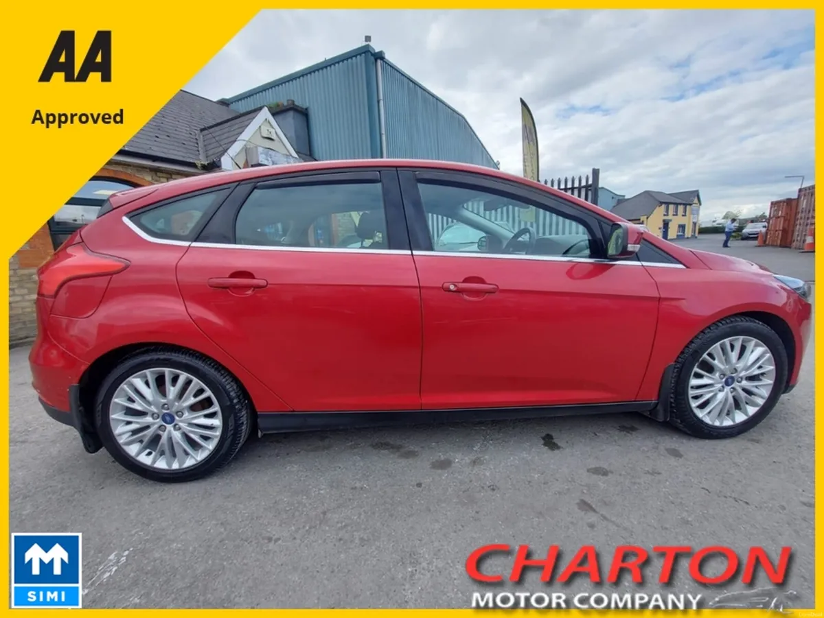 Ford Focus ZETEC 5DR 1.5 TD 95PS 6SPEED 4DR - Image 5