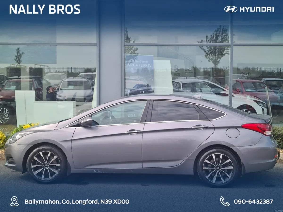 Hyundai i40 SALON EXECUTIVE 4DR - Image 3
