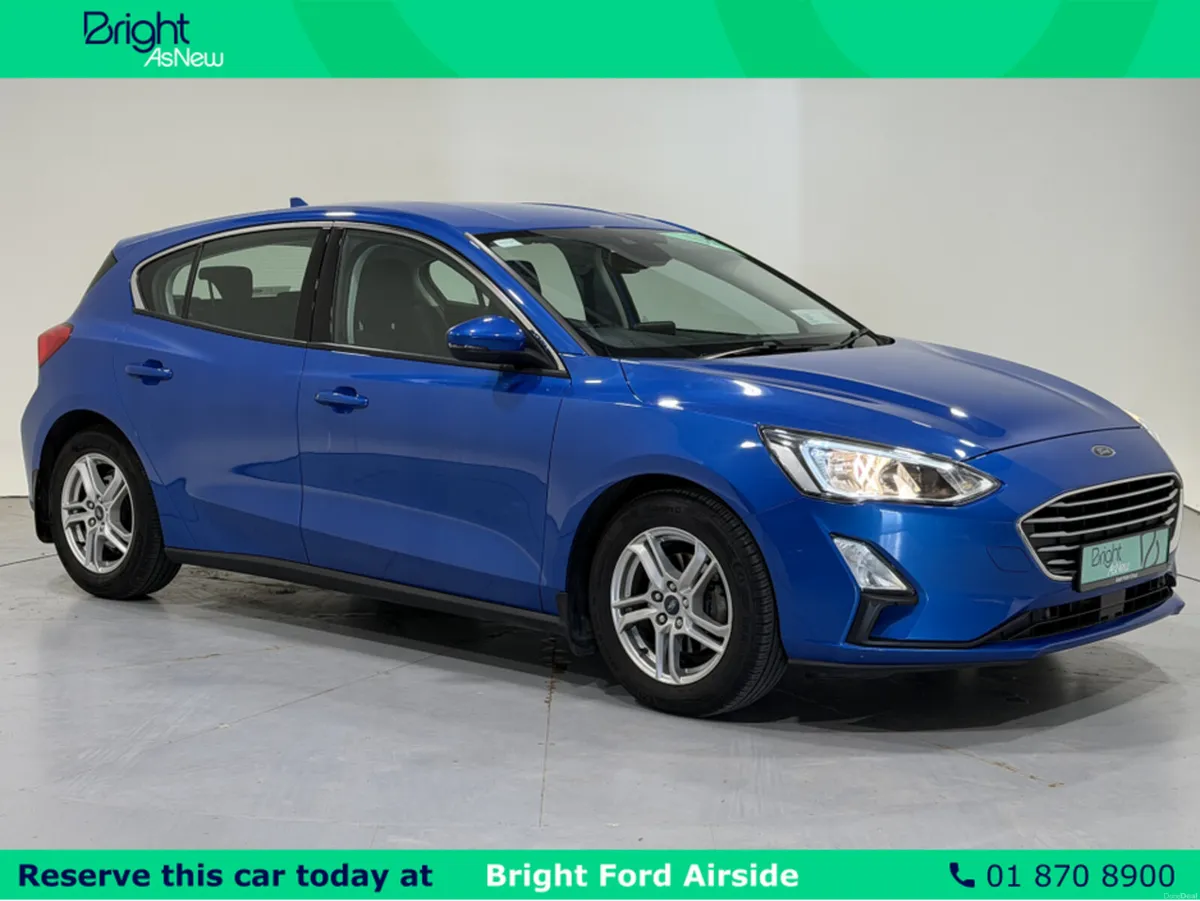 Ford Focus ZETEC 1.0 ECOBOOST 125PS 5DR 4 - Image 1