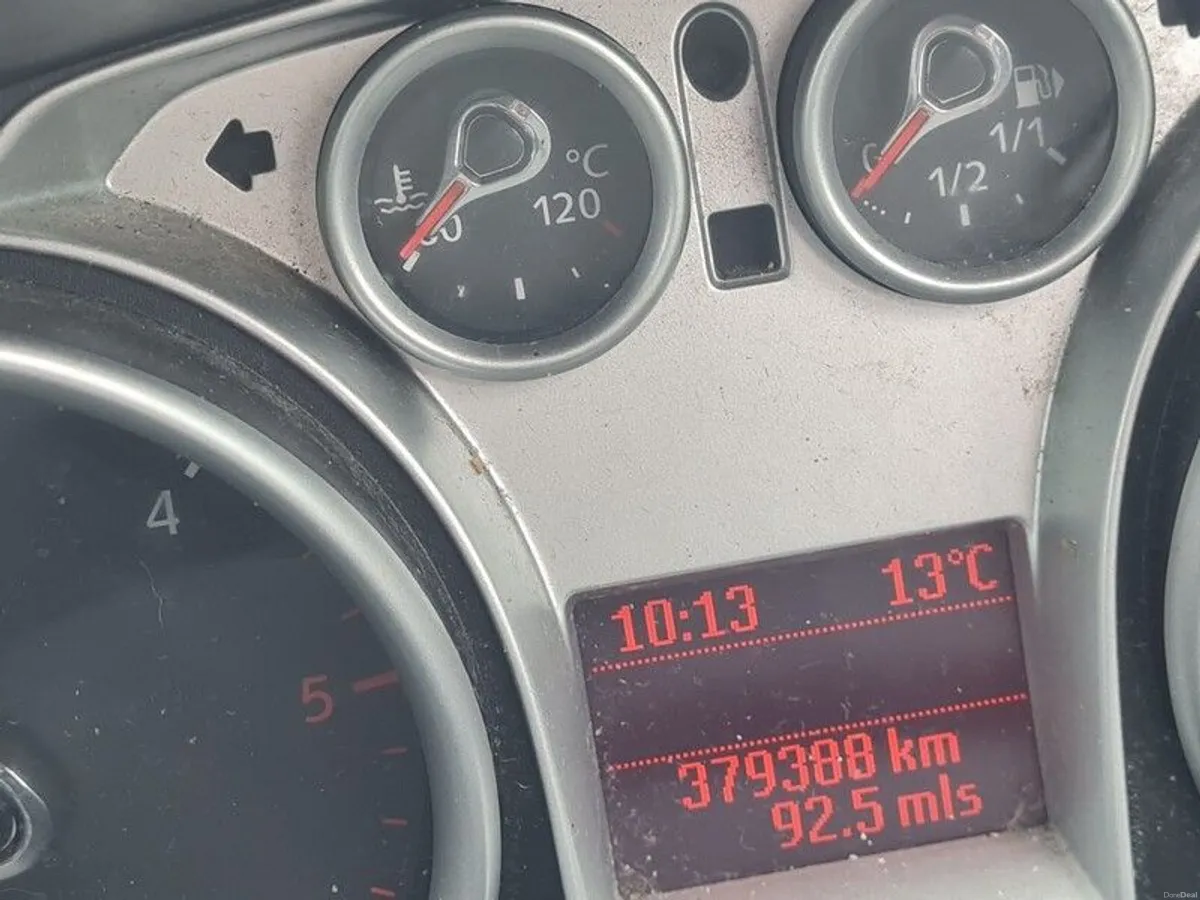 2010 Ford Focus - Image 4