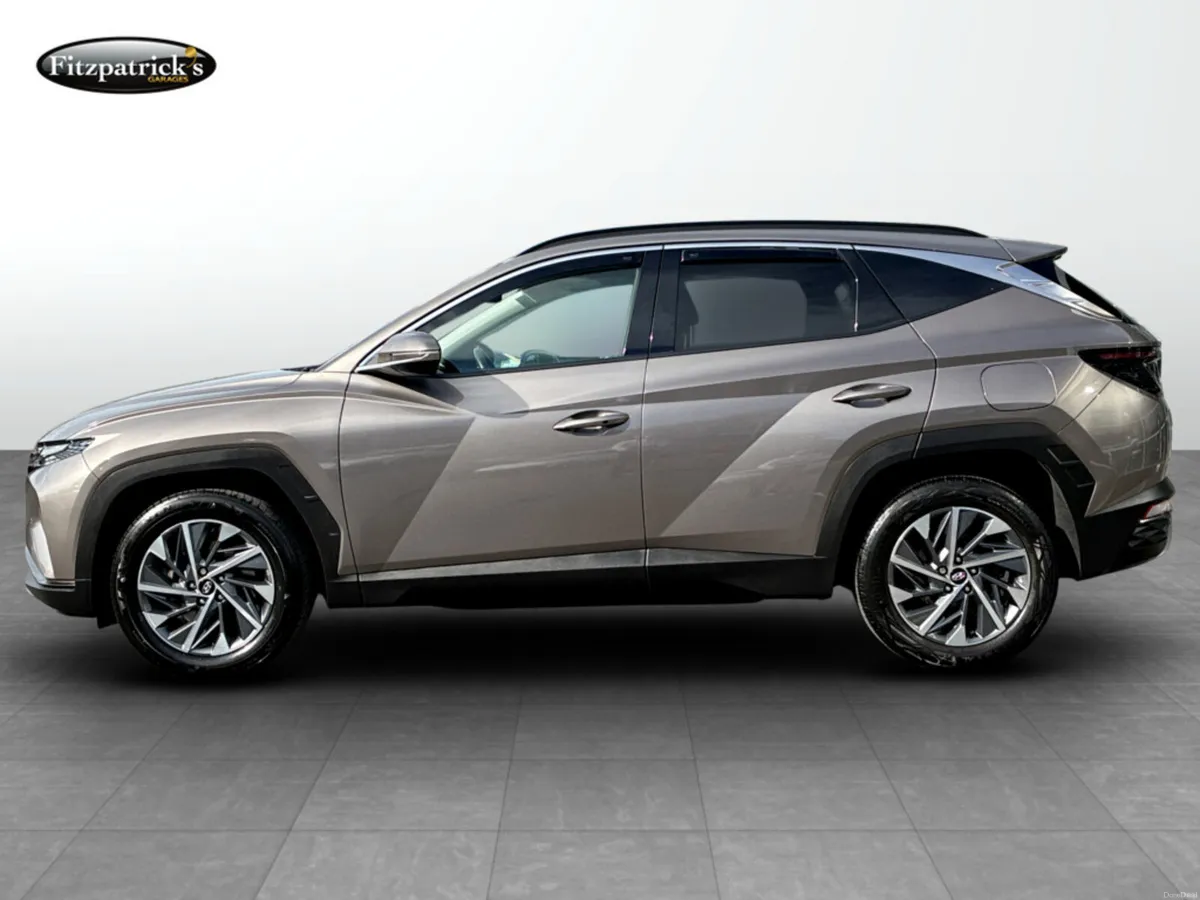 Hyundai Tucson Executive Plus 1.6 Diesel - Image 4