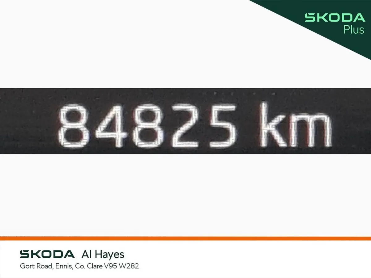 Skoda Karoq **TOP SPECS**LOW MILEAGE**2.0TDI 115HP - Image 4