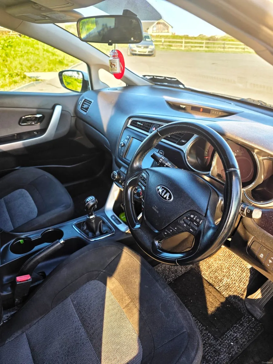 Kia Ceed - Image 4