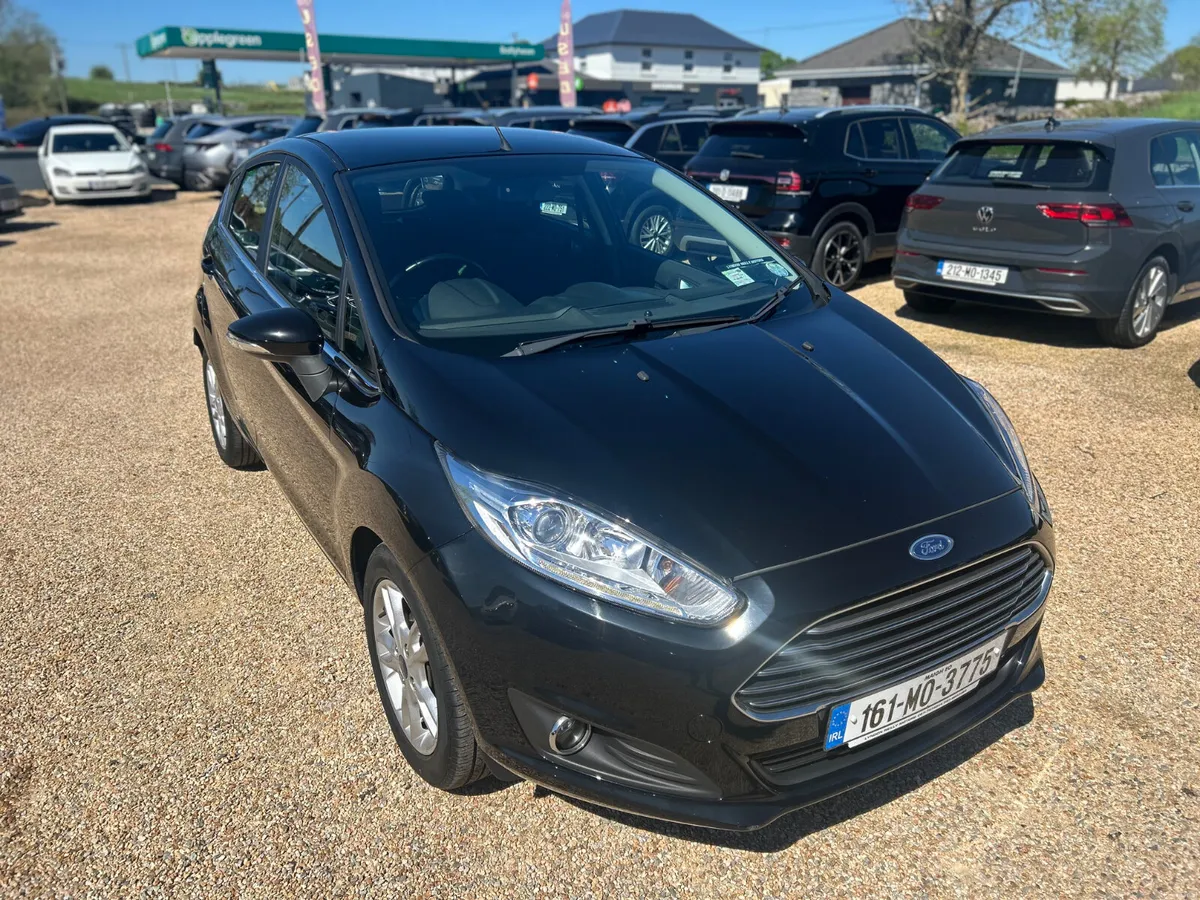 Ford Fiesta zetec - Image 1