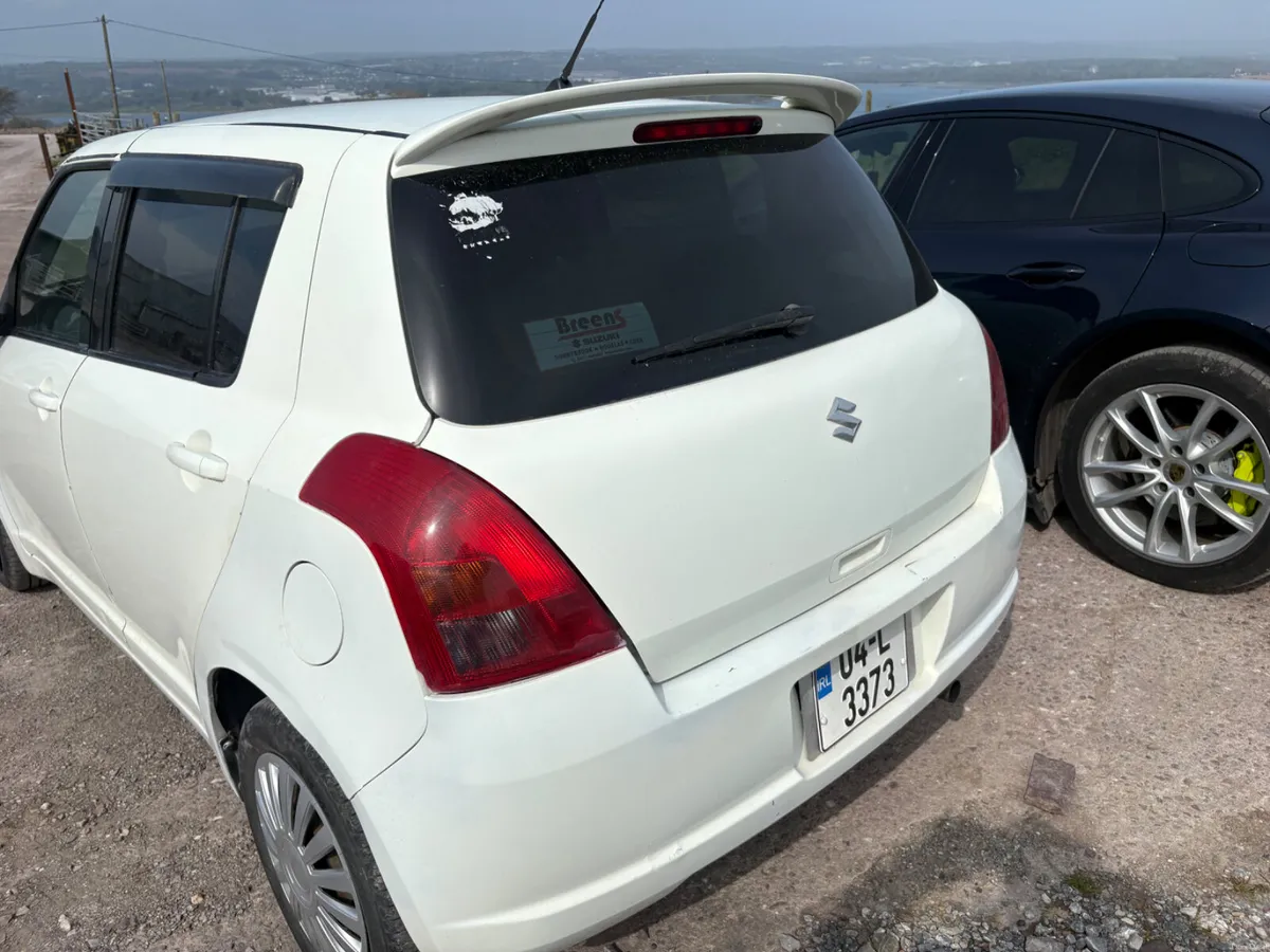 Suzuki Swift 2004 Automatic - Image 2