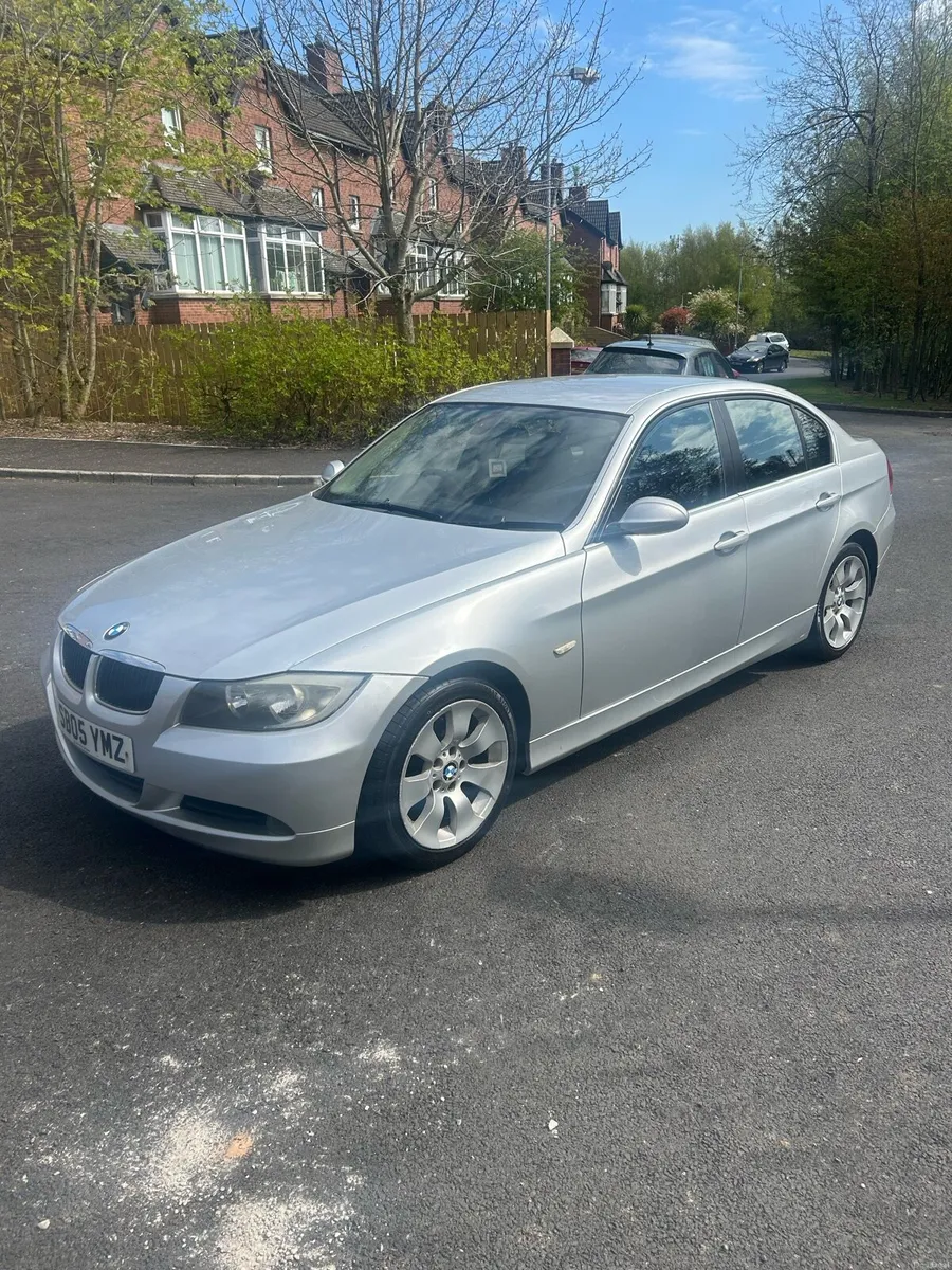 2006 bmw 325i - Image 2