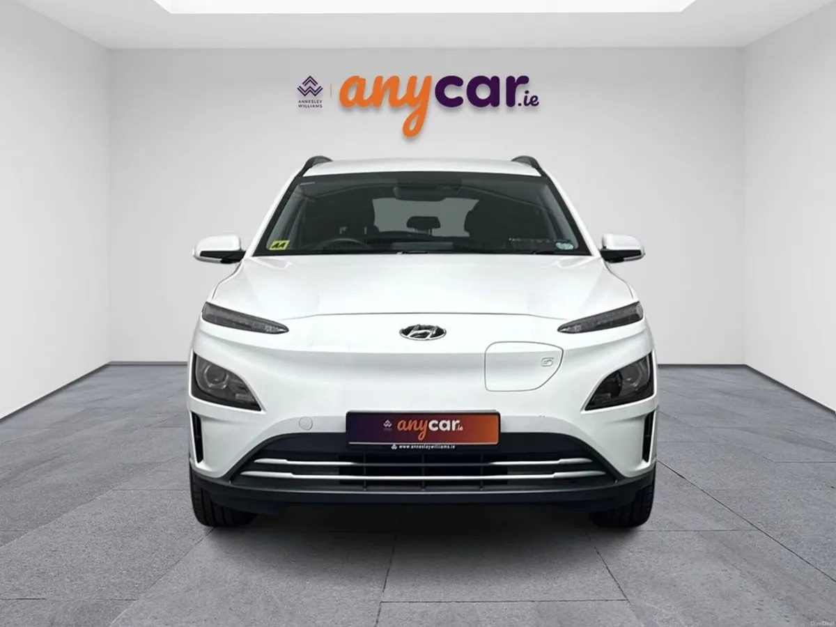 Hyundai KONA Premium 64 kWh EV - Image 2